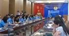Nâng cao nhận thức chính trị và hiểu biết pháp luật cho công nhân là yêu cầu bắt buộc