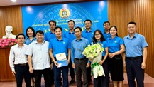 Công bố Quyết định sáp nhập tổ chức Công đoàn trường Cao đẳng Công nghiệp và công nghệ thực phẩm 